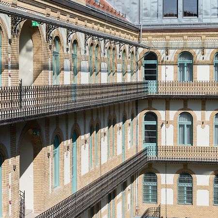 セゲド Szechenyi Centerアパートホテル エクステリア 写真