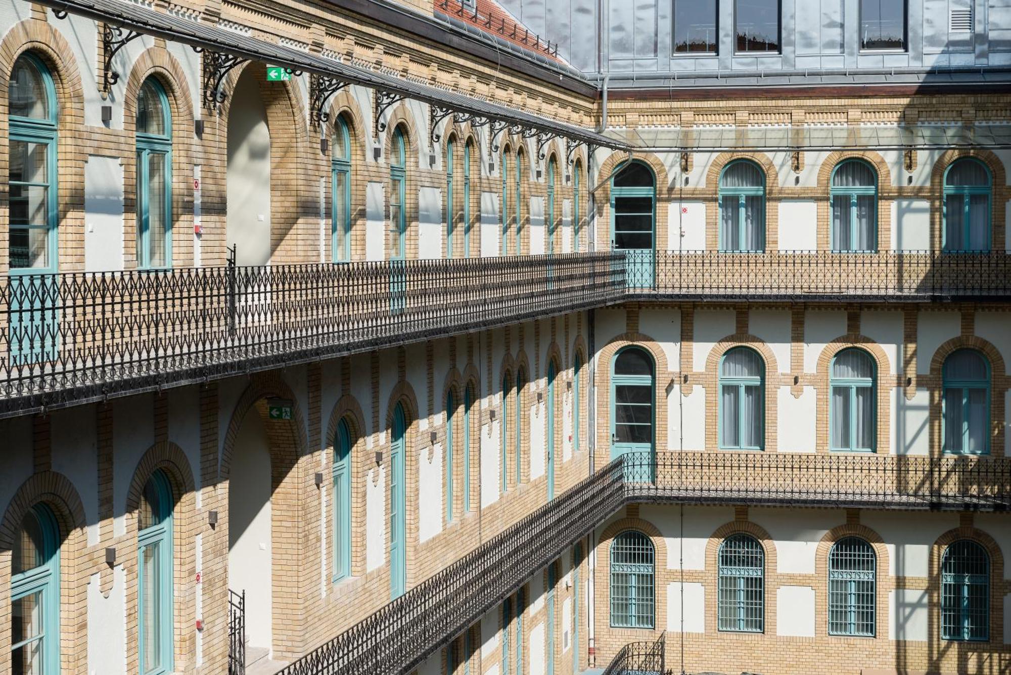 セゲド Szechenyi Centerアパートホテル エクステリア 写真
